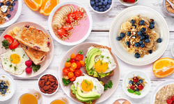 Enerjisiz uyananlara uyarı: Bilime göre doğru kahvaltı nasıl olmalı