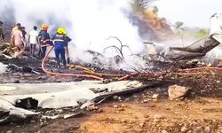 Hindistan'da uçak kazası: Başbakan Yardımcısı dahil 5 ölü