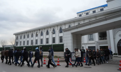 Yapay zekayla kadın oldular milyonlarca lira çaldılar