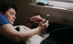 Telefona bakmak dikkat dağınıklığı ve hafıza sorunu yaratıyor