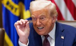 Trump duyurdu: İran’la çalışan ülkelere ABD’den ek vergi