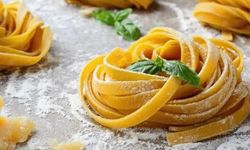 Sadece 3 ana malzemeyle 10 dakikada hazır: Ev yapımı glütensiz makarna hamuru