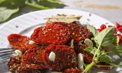 Lezzeti küçük, etkisi büyük: cevizli kuru domates mezesi