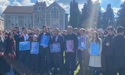 Boğaziçi direnişine siyasi destek: Özgür Özel eyleme katıldı