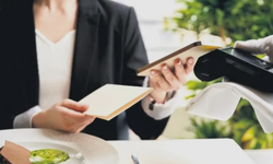 Restoranlarda gönüllü bahşiş dönemi