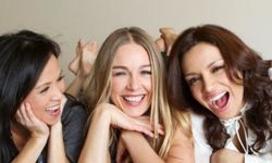 İki dakikalık kahkaha yirmi dakikalık yürüyüşle aynı etkiyi sağlıyor