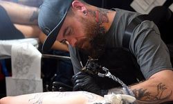 Dövmeler kanser riski mi taşıyor? Araştırmacılar olası bağlantıyı inceliyor