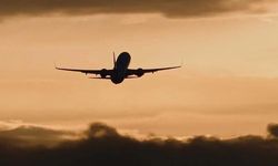 Dokuz ülkeye yönelik uçuş kısıtlamaları uzatıldı