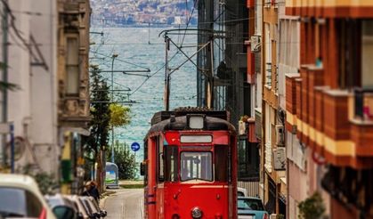 Kadıköy’de Bir Gün: Sabah Ekmeğinden “Çoz”a Lezzet Rotası