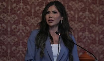 Trump İç Güvenlik Bakanı Noem'i görevden aldı