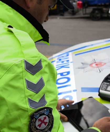 Bir anlık kaçış pahalıya patladı: 506 bin TL ceza, ehliyete el konuldu