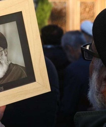 Hamaney’in cenaze töreni ertelendi