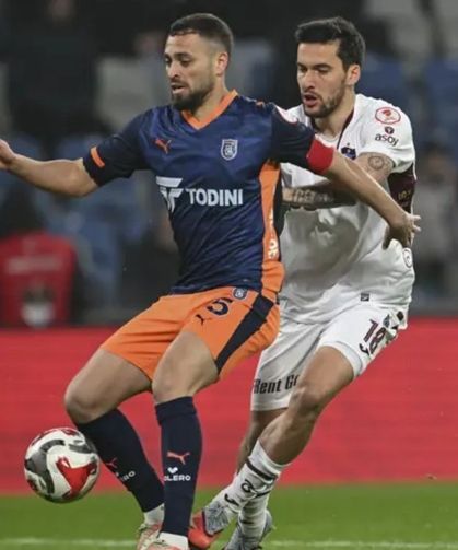 Trabzonspor kupada Başakşehir’i 4-2 mağlup ederek çeyrek finale çıktı