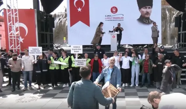 Çalışanlar zam miktarını duyunca davullu zurnalı kutlama yaptı!