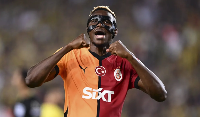 Galatasaray ile anlaşan Victor Osimhen’in İstanbul’a geleceği saat belli oldu