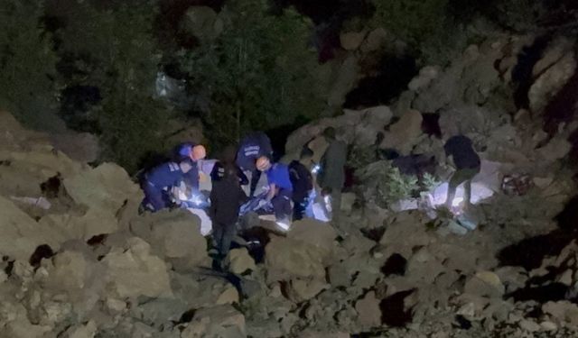 Kozan’da feci kaza: Otomobil uçuruma yuvarlandı, 5 ölü