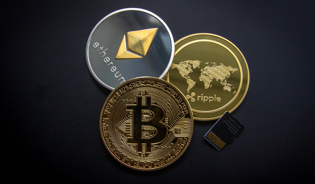 Bitcoin ve Ethereum rekora koşuyor