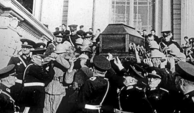 Atatürk’ün Vefatı Meclis Tutanaklarına Böyle Geçti: Hıçkırıklar ve Ağlamalar!