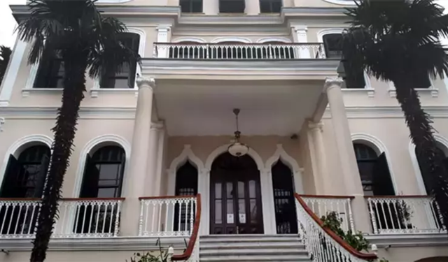 Adalar Adliyesi’nin emanet deposundan 12 silah çalındı!