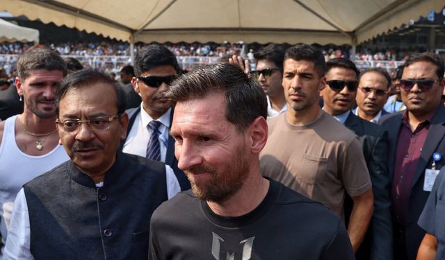 Arjantinli süper yıldız Hindistan'da izdiham yaşadı