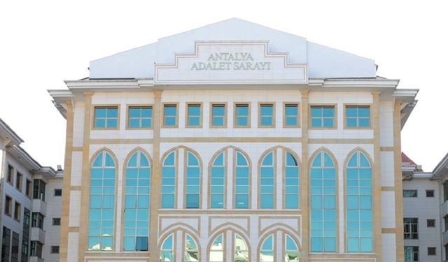 Antalya'da belediyeye operasyon: 5 tutuklama