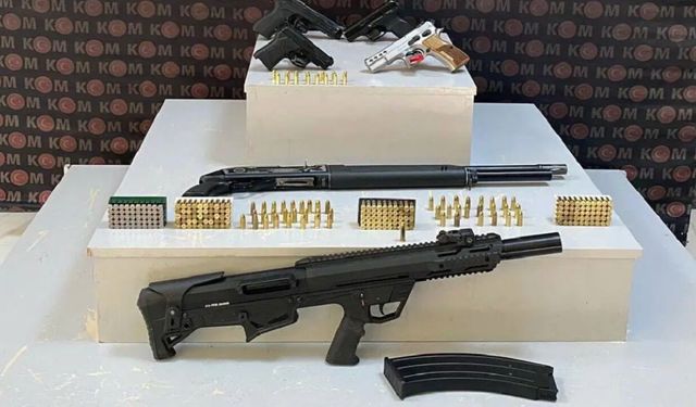 Sosyal medyadan silah paylaşımı yapanlara gözaltı