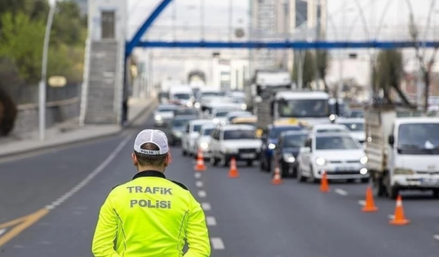 Trafik cezaları katlandı: 200 bin liraya kadar çıkıyor