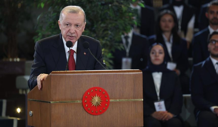 Cumhurbaşkanı Erdoğan gençlerle buluştu: Türkiye Yüzyılı’na sizlerle ulaşacağız
