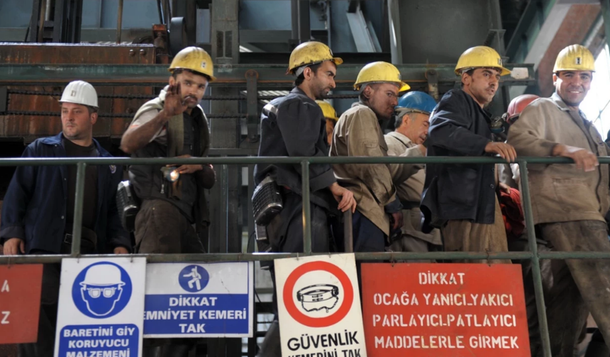 Türkiye'de çalışan yoksulluğu alarm veriyor: Her 10 emekçiden 1'i yoksul!