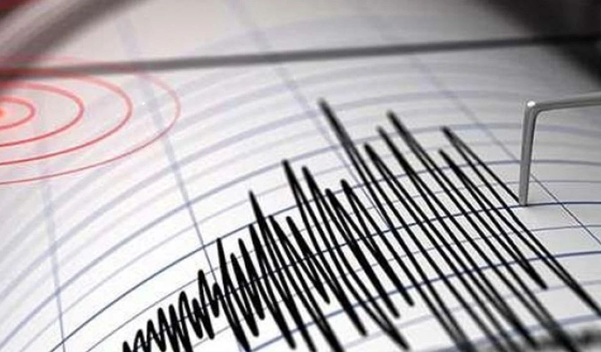 Balıkesir’de akşam saatlerinde deprem paniği