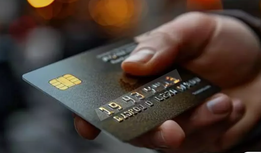 Kredi kartında limit sınırlaması: Ekonomistler değerlendirdi