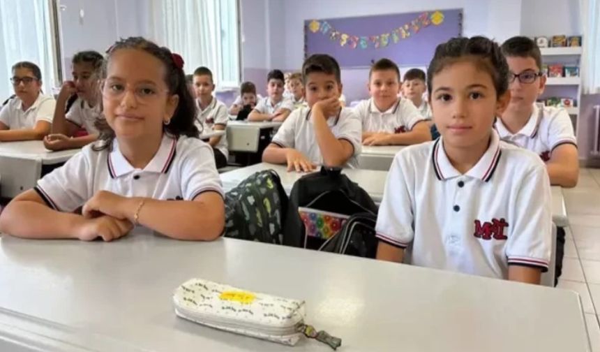 15 yaş altı sosyal medya yasağı ne zaman yürürlüğe girecek? Bakanlığın dev planında ilk detaylar!