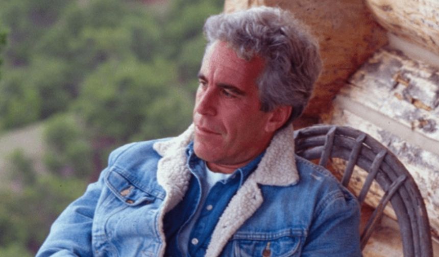 Epstein’ın Amazon sepetinden çıkan dehşet: Okul üniformaları, cinsel takviyeler ve Lolita!