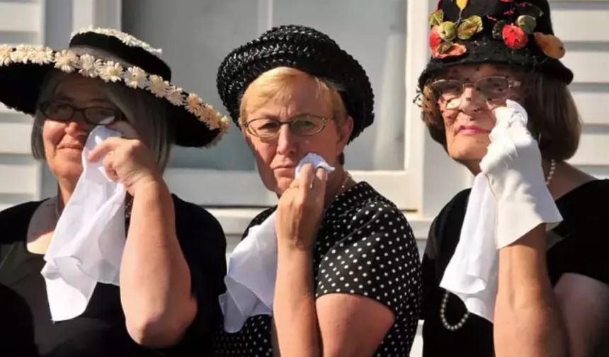 Dünyanın en tuhaf meslekleri listesi güncellendi: Uyuyarak para kazanmak artık hayal değil!