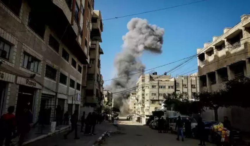 İsrail'in Gazze'ye yönelik saldırılarında 10 Filistinli hayatını kaybetti