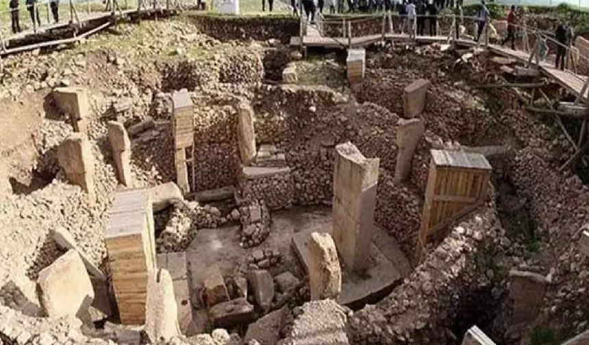 Göbeklitepe’nin 12 bin yıllık sessiz komşuları uyandı: Taş Tepeler insanlık tarihini baştan yazıyor!