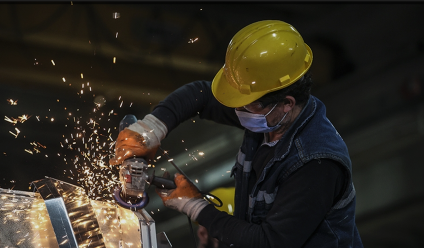 Sanayi üretimi geçen yıla oranla sert düştü