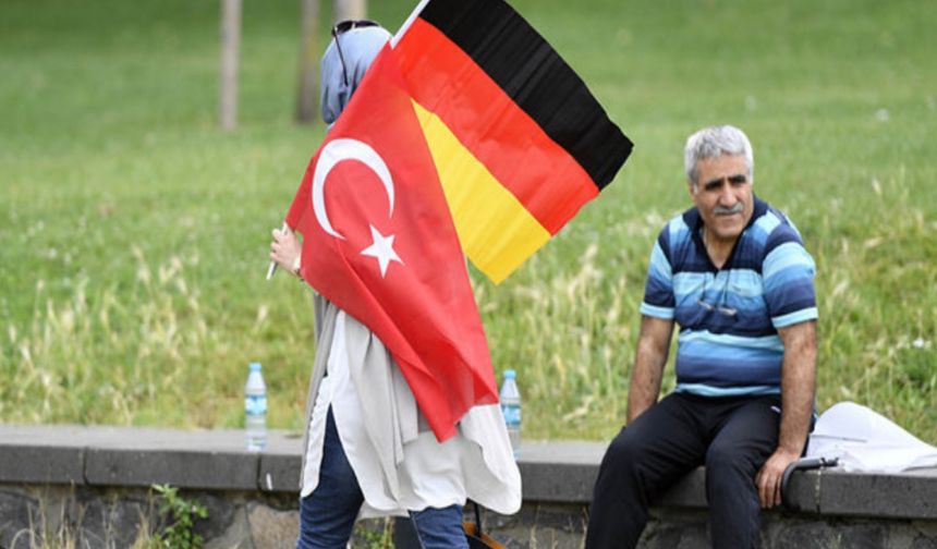 Gurbetçiler Türk vatandaşlığı istemiyor!