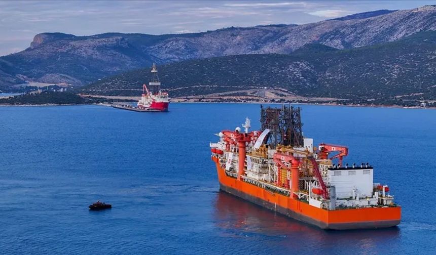 Çağrı Bey gemisi yarın Somali'de petrol aramak üzere yola çıkıyor