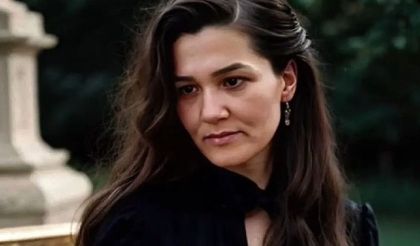 Eğitim camiası yasta: Fatma Nur Çelik için binler sokağa döküldü!