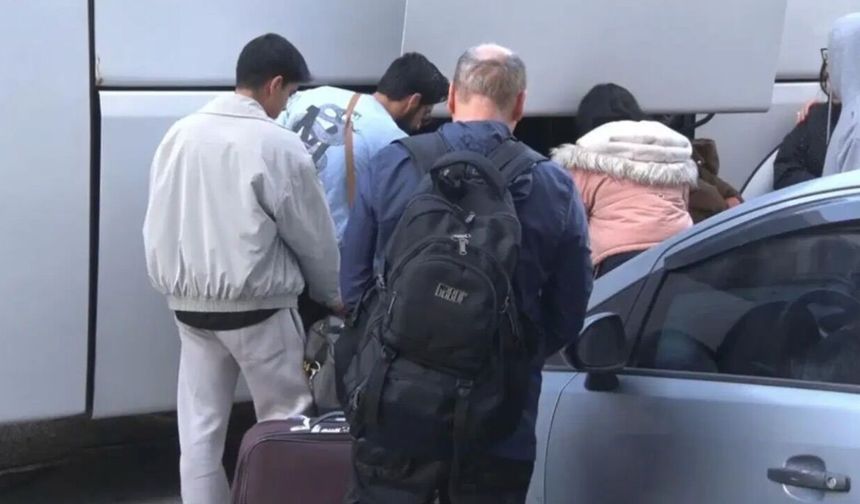 Türkiye’deki İranlılar ülkelerine dönüyor: "Trump ve Netanyahu’yu pişman edeceğiz!"