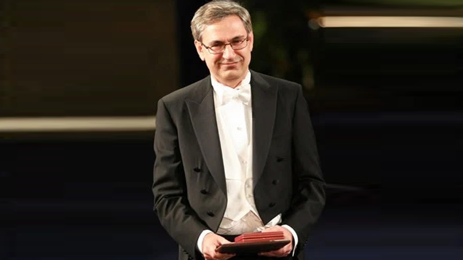 Orhan Pamuk Nobel