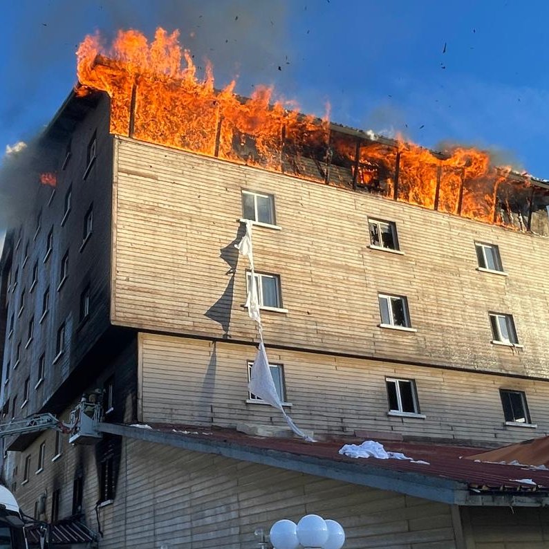 Kartalkaya'da Otel Yangını 66 Kişi Hayatını Kaybetti, 51 Yaralı (2)