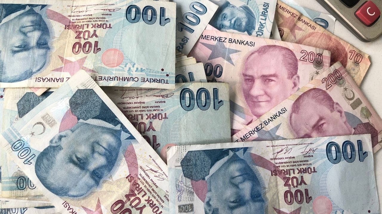 Antalya'da Dev Vurgun! Hawala Sistemiyle 20 Milyar Tl Transfer Etmişler