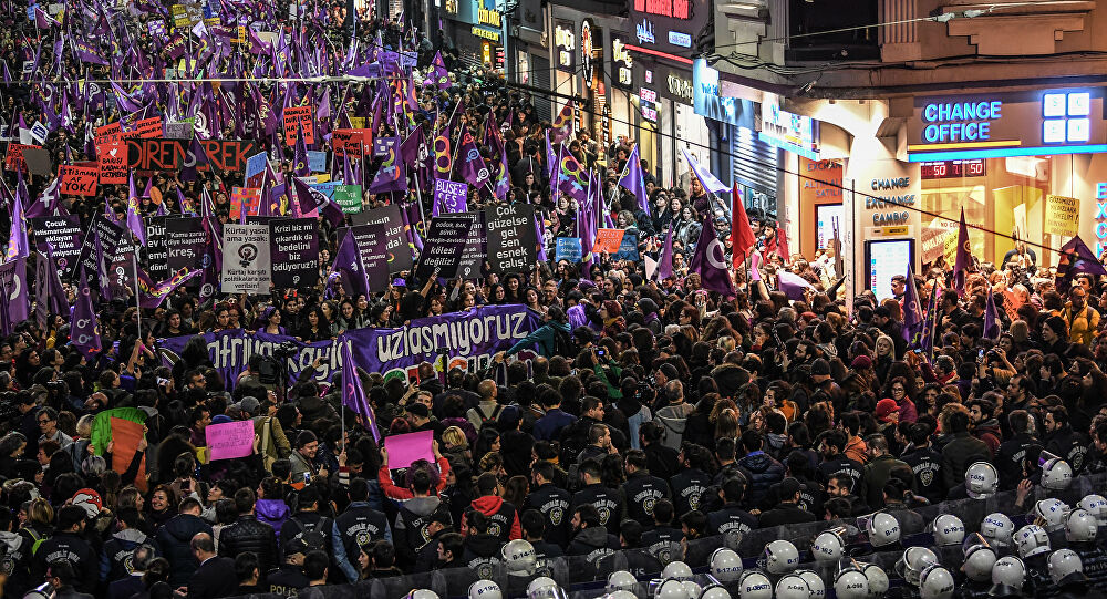 Feminist Gece Yürüyüşü