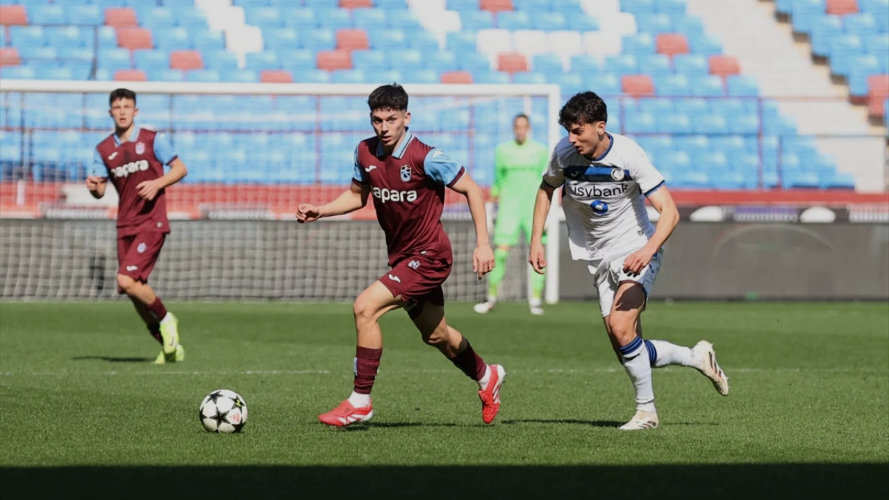 Trabzonspor’un Gençleri Avrupa’yı Sallıyor Uefa Gençlik Ligi’nde Çeyrek Finale Yükseldiler (2)