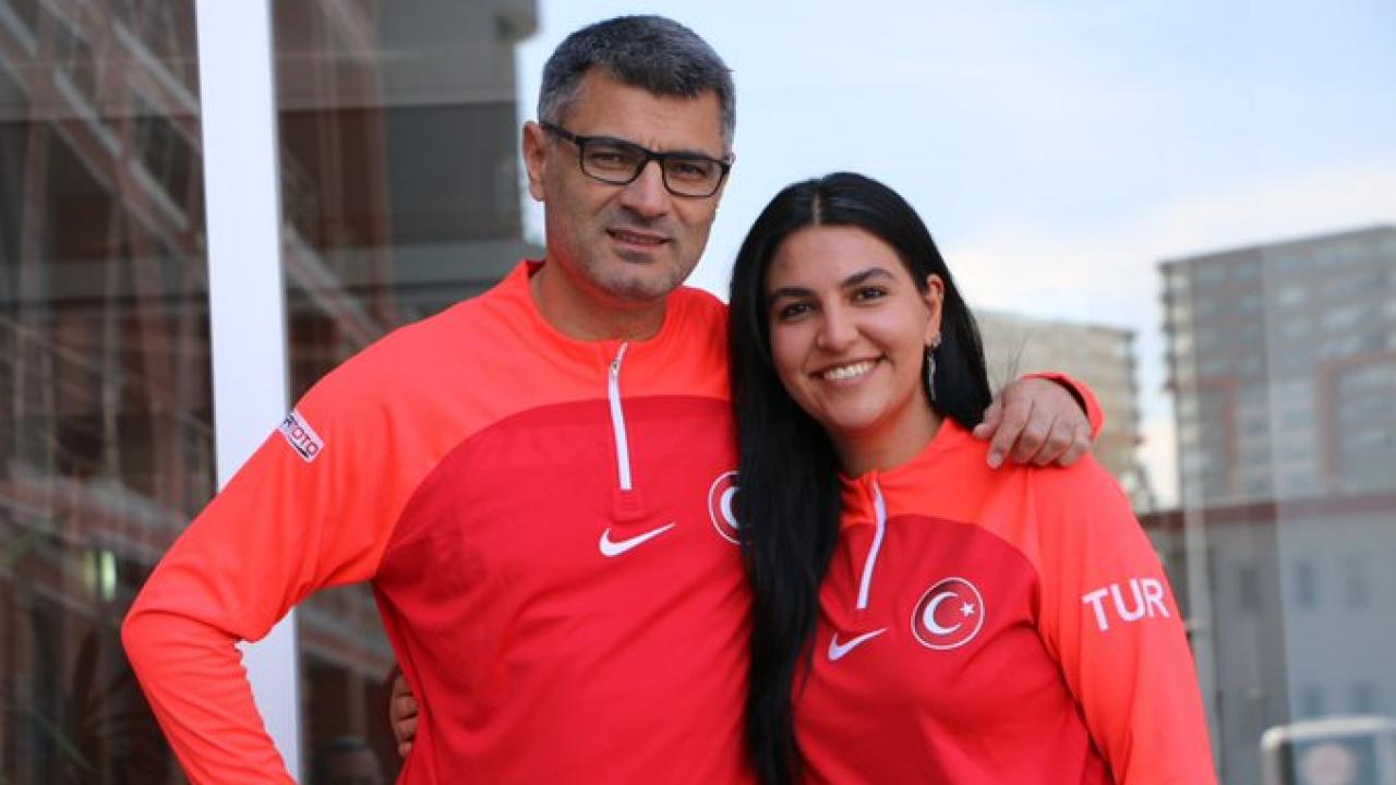 Yusuf Dikec Ve Sevval Ilayda Tarhan