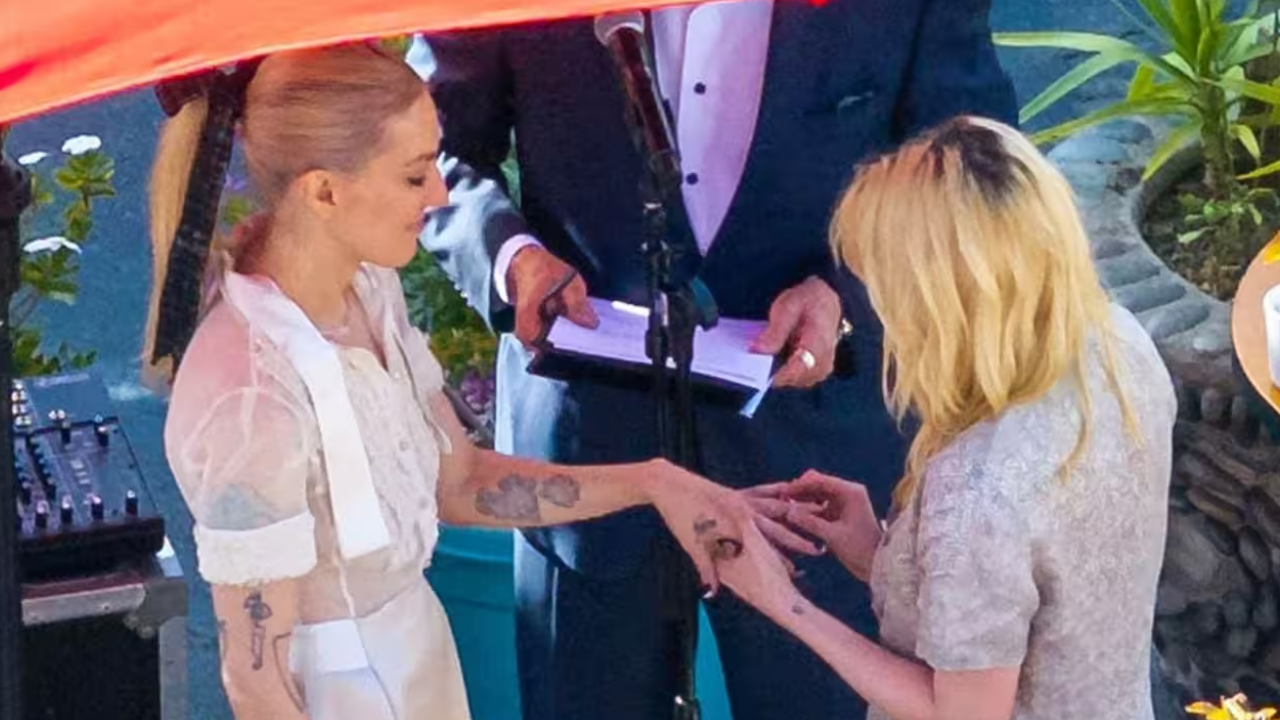 Alacakaranlık’ın Yıldızıydı Kristen Stewart, Dylan Meyer Ile Evlendi