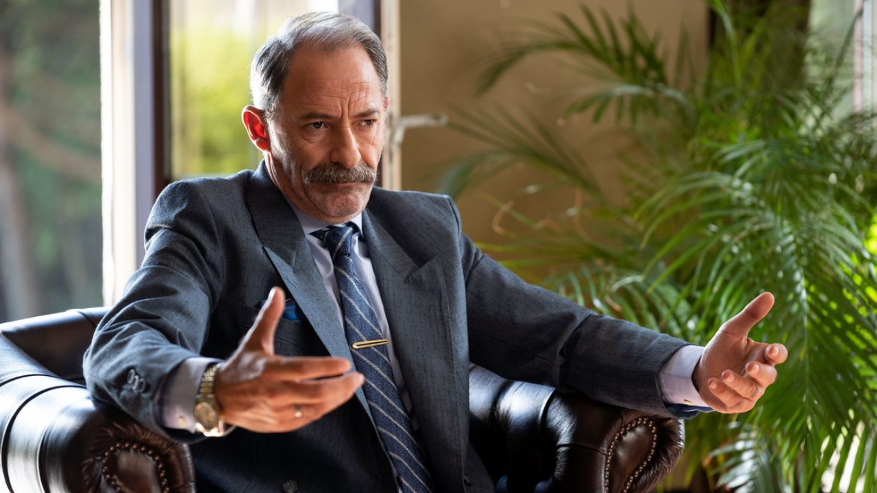 Adile Filminde Münir Özkul’u Canlandıracak Oyuncu Netleşti (2)
