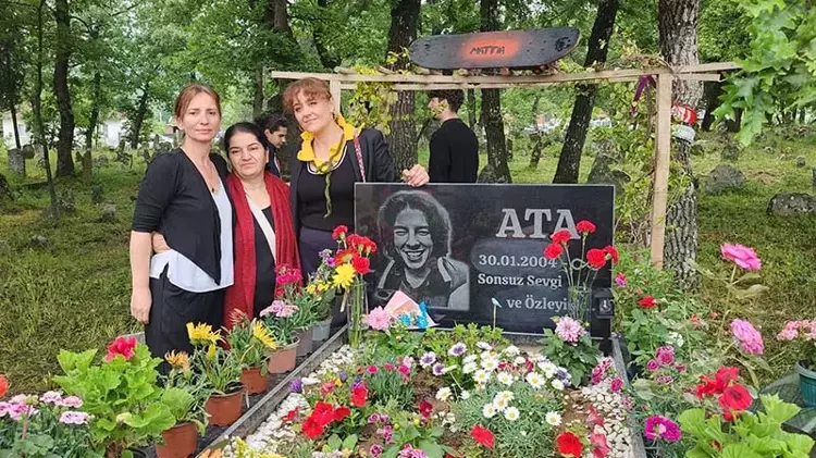 Ata Emre Akman, Ölümünün Birinci Yılında Mezarı Başında Anıldı (5)